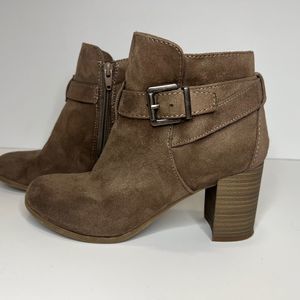 Heeled Boots - Ankle Height - Size W6.5